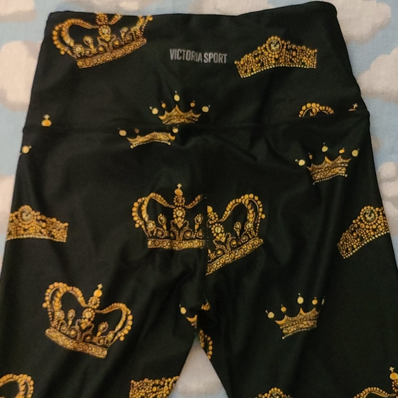 Victoria's Secret leggings - Picture 2 of 5